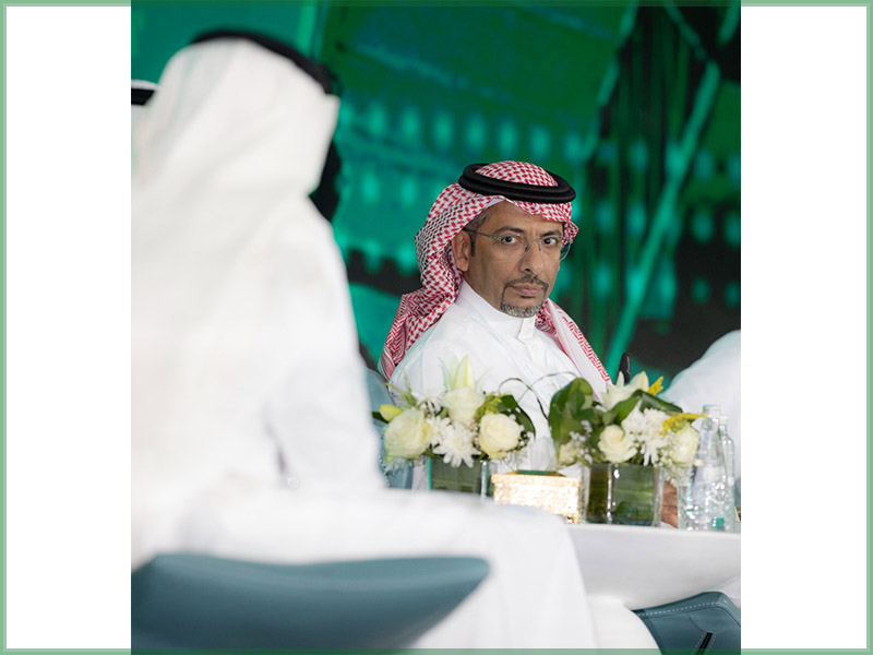 wzyr-alsna'eh-althrwh-alm'ednyh-bndr-alkhryf