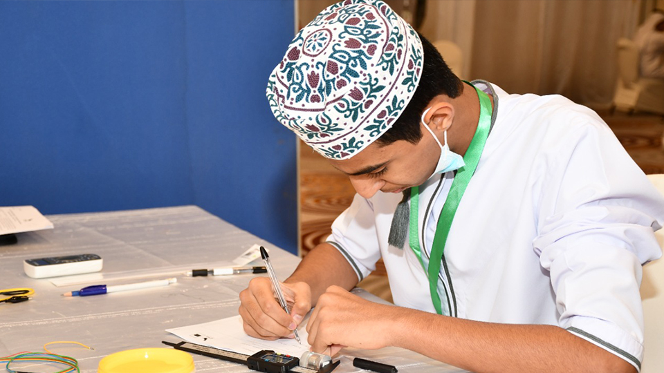 f'ealyat alawlmbyad alkhlyjy llryadyat walfyzya-e-r