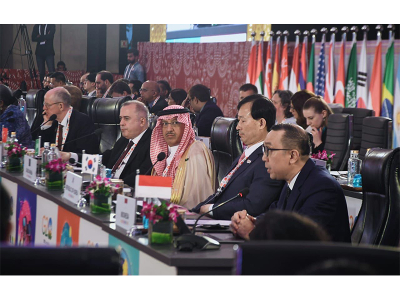 alhnd-ajtma'e-mjmw'eh-al'eshryn