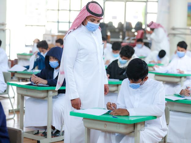 الاختبارات التحريرية في اليوم الأول