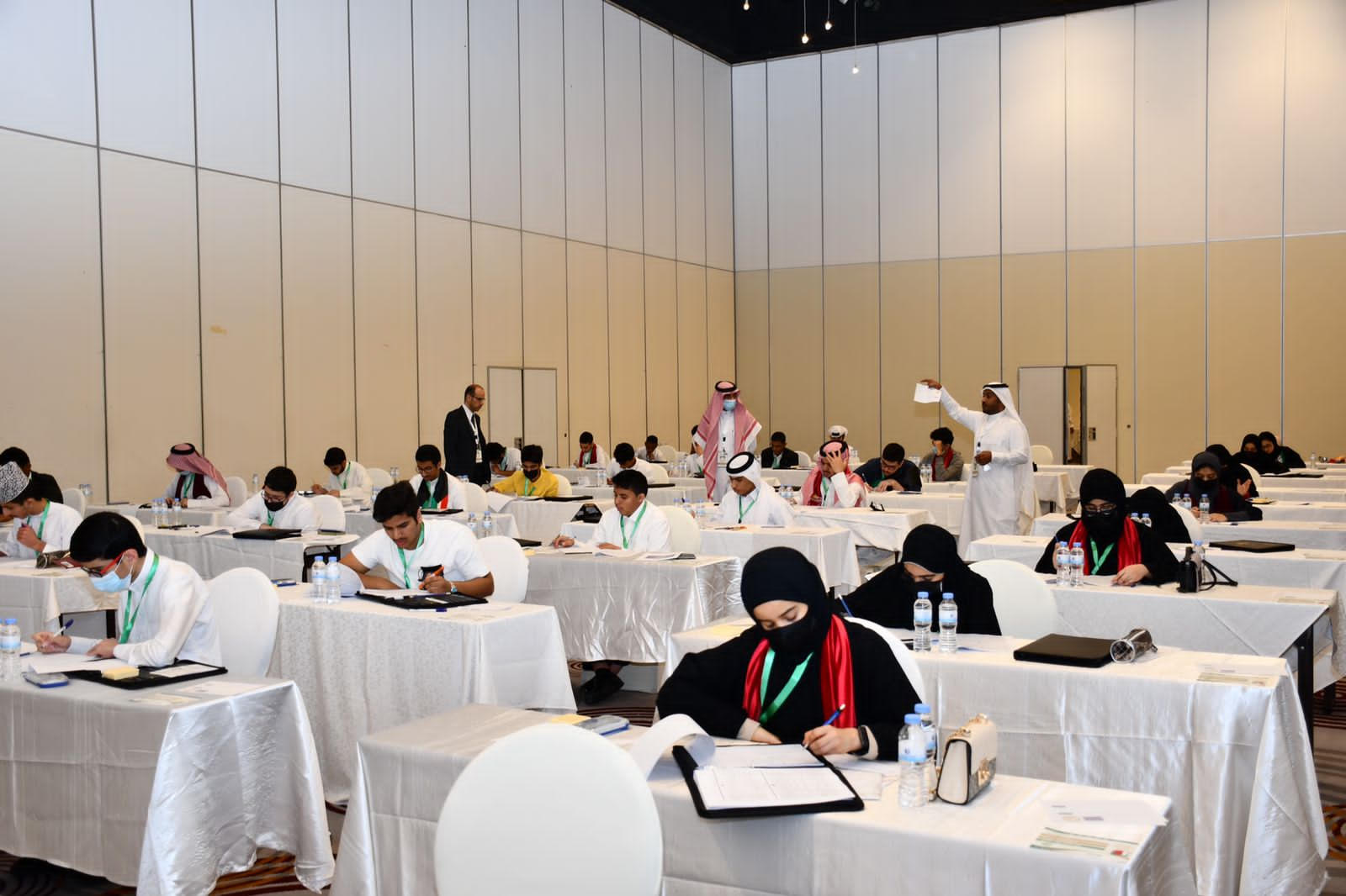 انطلاق منافسات الأولمبياد الخليجي للرياضيات والفيزياء