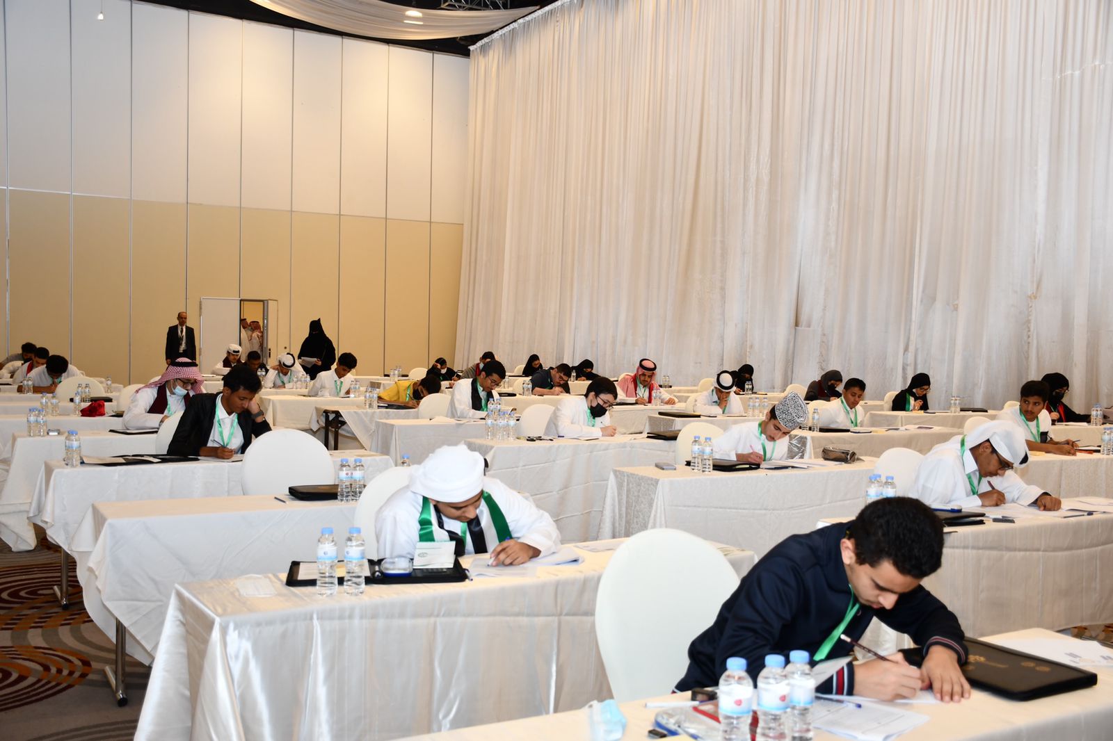 منافسات الأولمبياد الخليجي للرياضيات والفيزياء