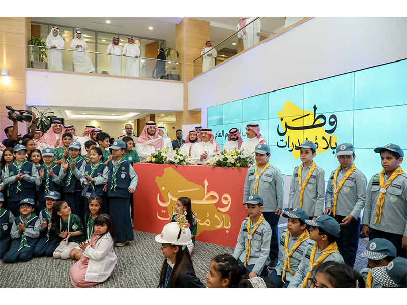 tlbh-hmlh-wtn-bla-mkhdrat