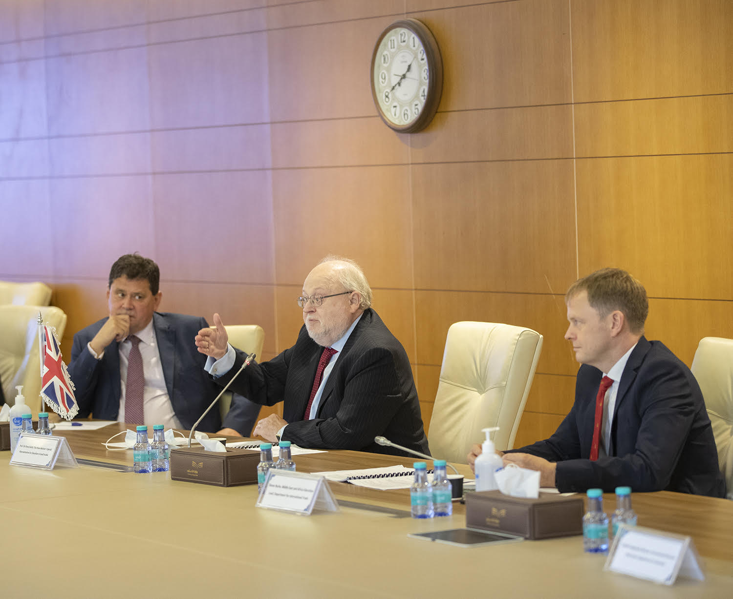 أ.د.السير ستيف سميث