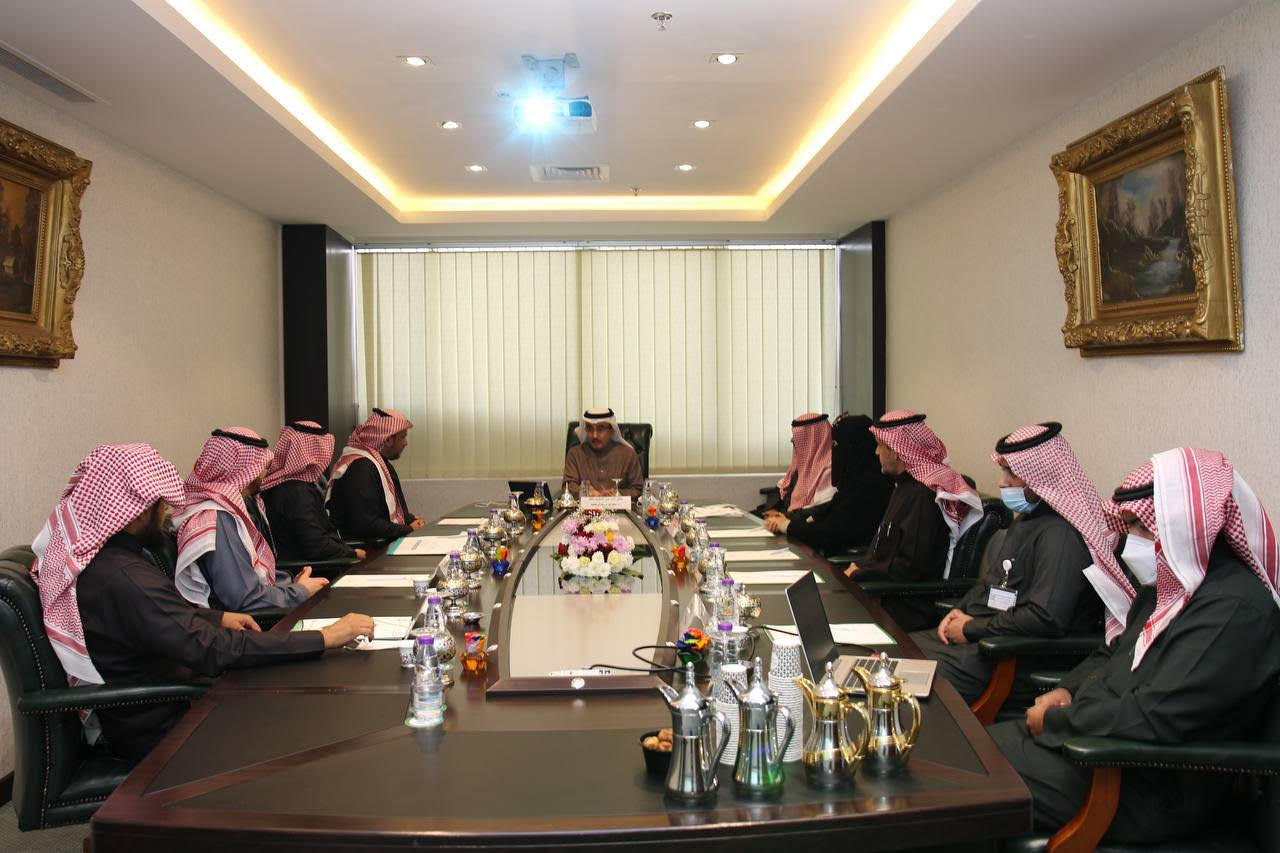 اجتمع معالي نائب وزير التعليم المكلّف د.سعد بن سعود آل فهيد اليوم بالقيادات التعليمية بتعليم منطقة حائل