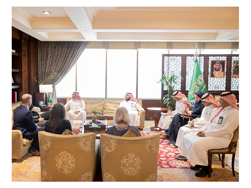 ajtma'e-alwzyr-br'eys-alshrakh-al'ealmbh