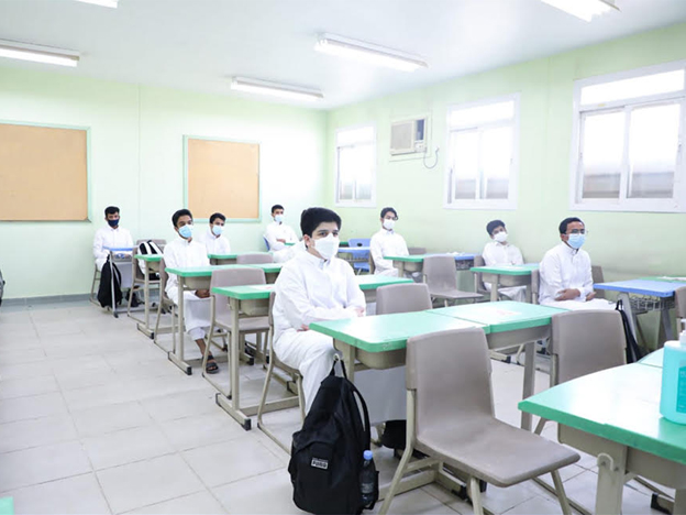 الدعم النفسي للعودة الحضورية للطلبة .. ثقة وتفاؤل والتزام بالإجراءات الاحترازية