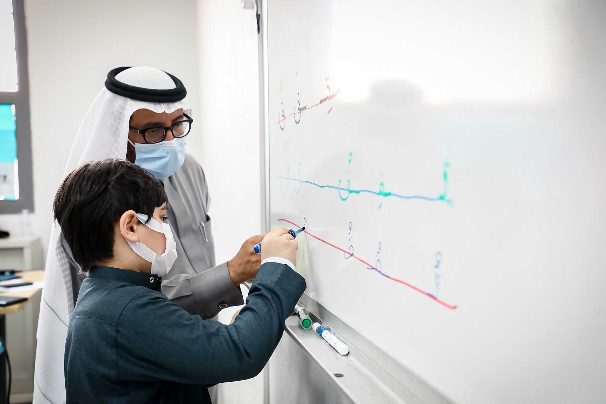 إدارات التعليم بالإشراف تنفذ برنامج تعزيز المهارات الأساسية لطلبة المرحلة الابتدائية