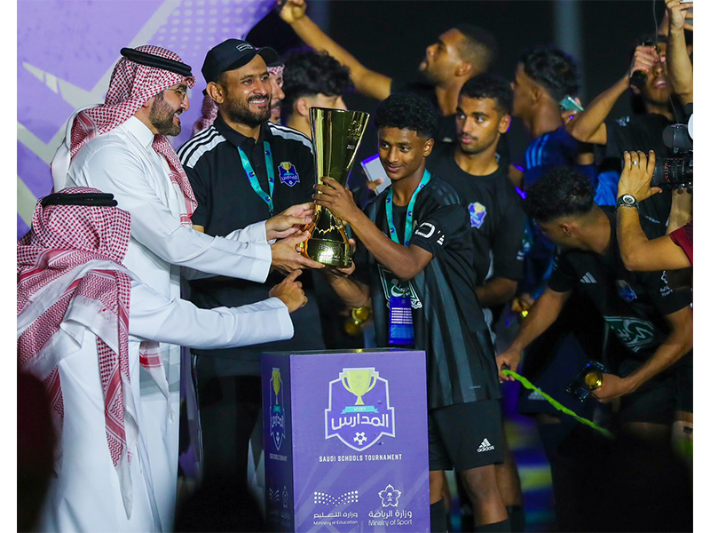 alfa'ez-dwry-almdars