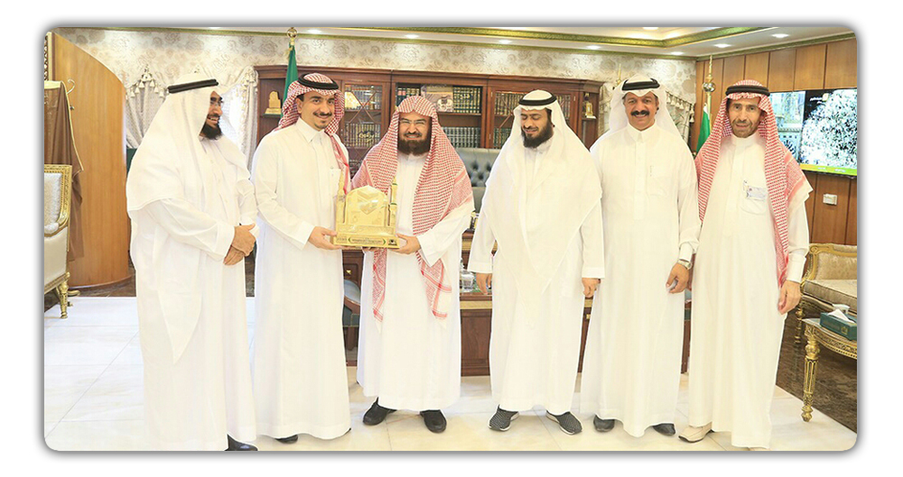 السديس والحاثي مكه.jpg