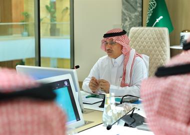 وزير التعليم يلتقي الرؤساء التنفيذين للقطاع المصرفي والمالي لبحث سبل تعزيز الشراكة وتعزيز الفرص الاستثمارية