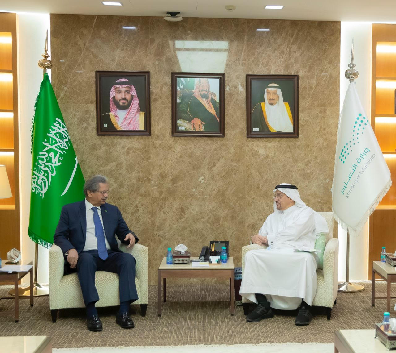 وزير التعليم الاتحادي والتدريب المهني الباكستاني