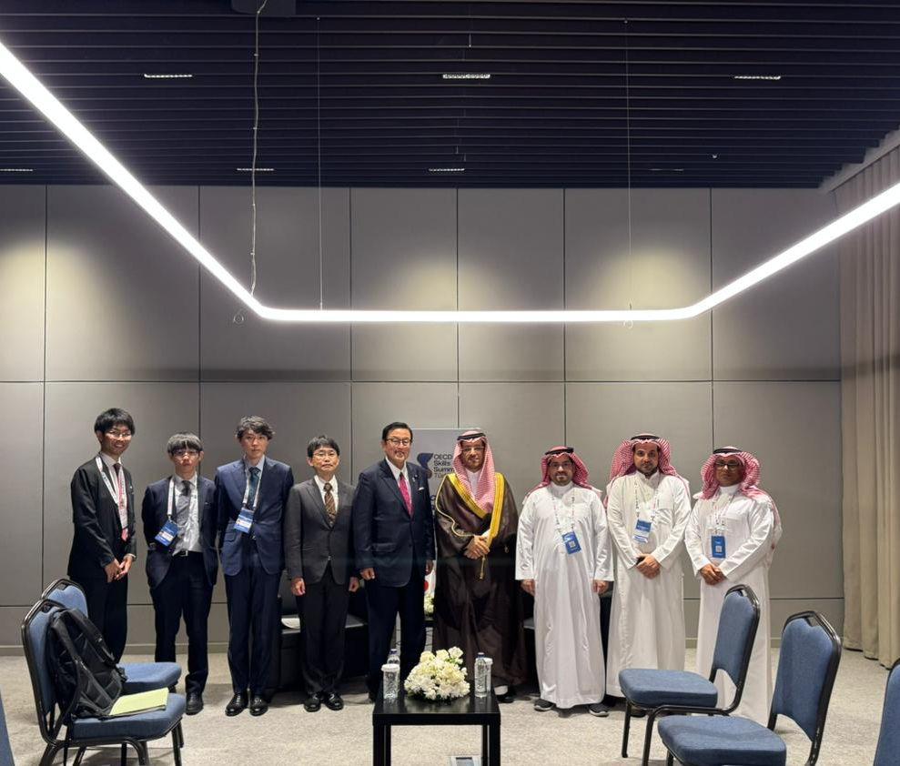 احد اللقاءات الثنائية بالمسؤولين اليابانيين
