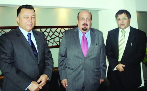 وزير التعليم العالي يصل إلى استراليا