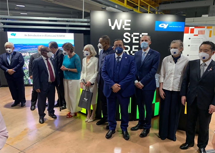The Minister of Education and the G20 Research Ministers Visit the International Research Center in Italy
