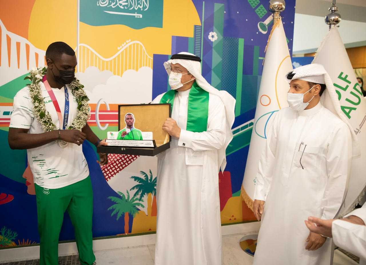 His Excellency the Minister of Education during honoring the Saudi players